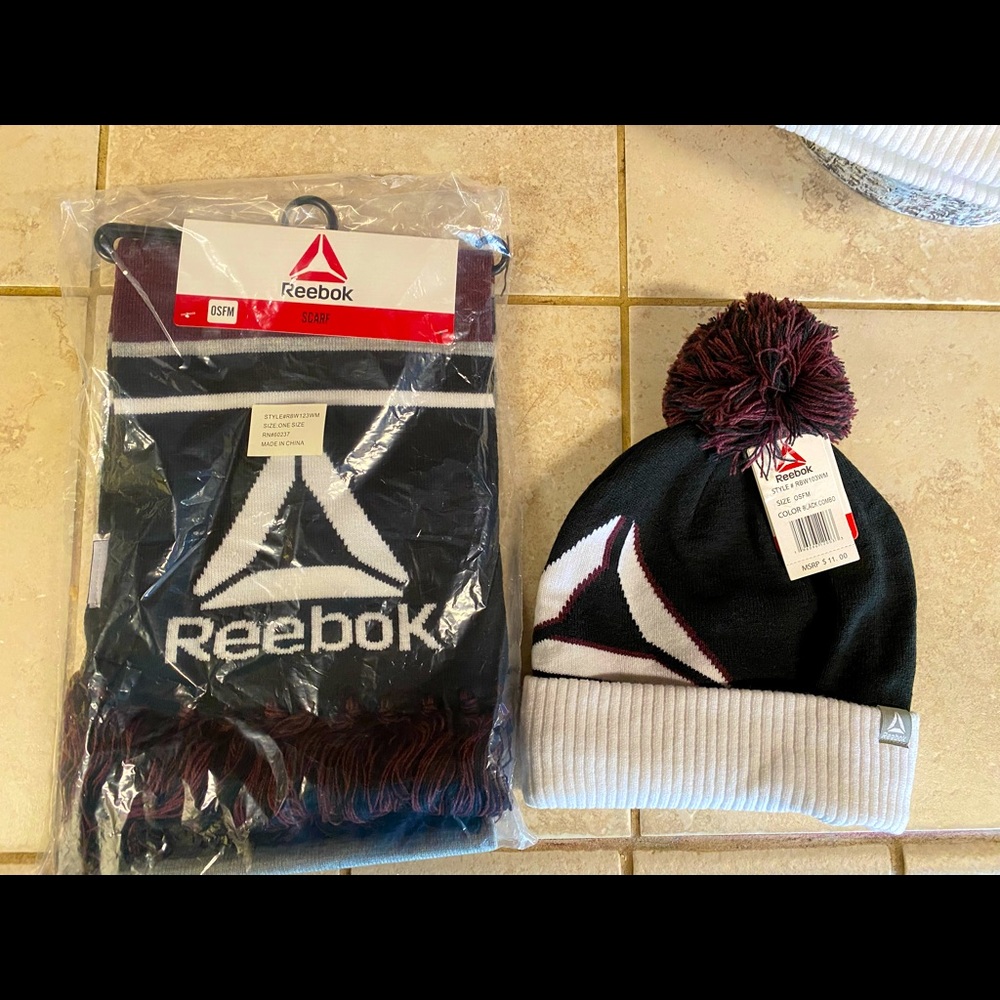 Reebok Winter Hat & Matching Scarf NEW!